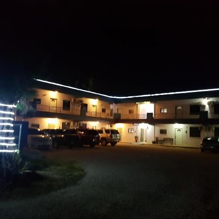 Lee'S Comfort House Chalan Kanoa Esterno foto